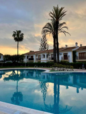 Apartamento Alhambra Vera Costa con piscina abierta todo el año